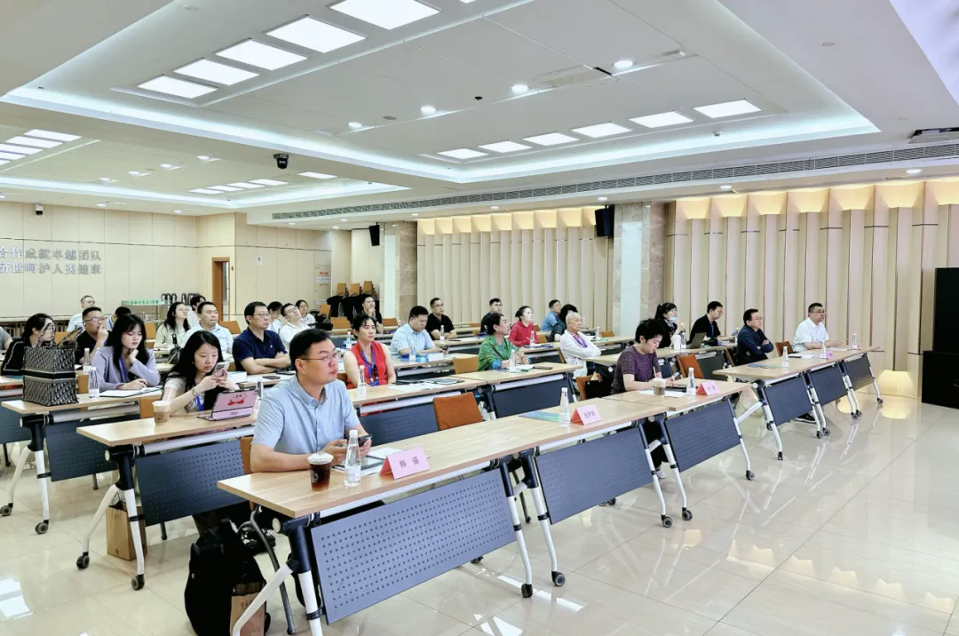 “AI 赋能中医院・共创智慧未来”技术应用培训班圆满落幕-企业动态-中医聪宝